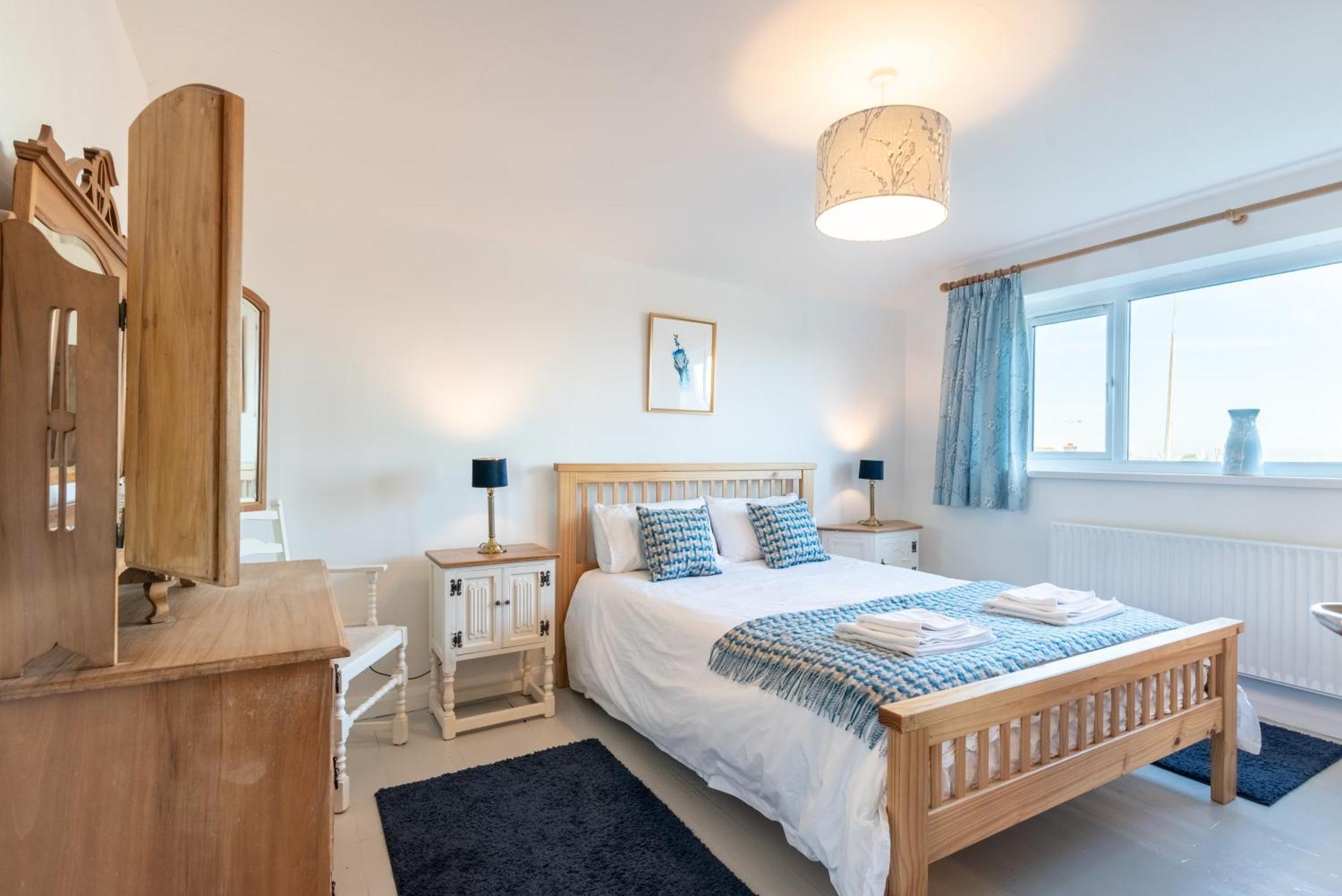 Port View House 3-Bedroom Self Catering Family Home With Garden Near Cardiff Exterior photo
